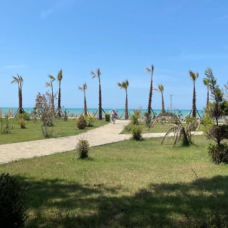 Family Beach 100 Square Metres Apartment 格勒姆 外观 照片