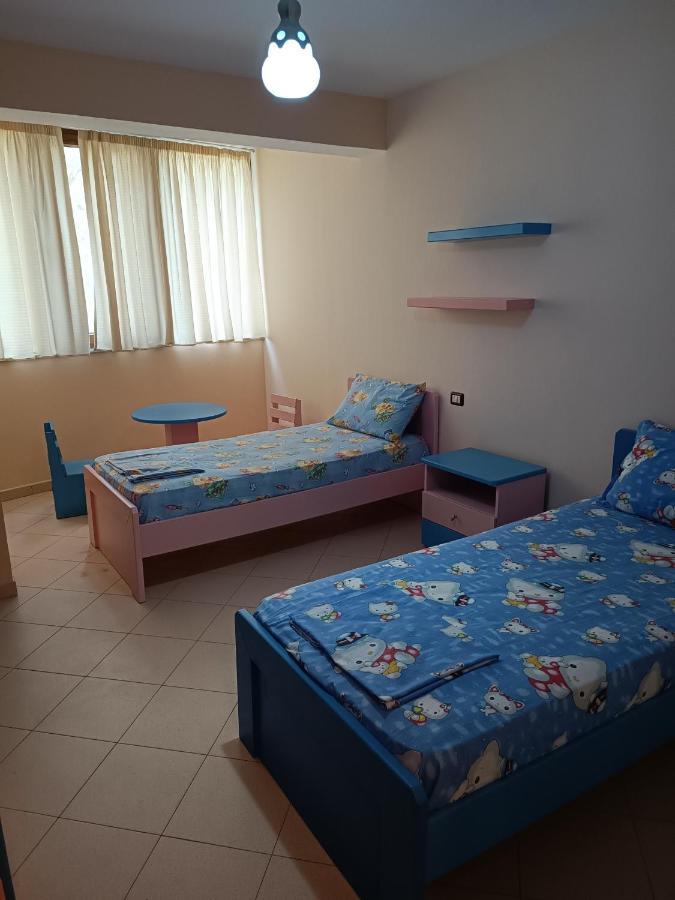 Family Beach 100 Square Metres Apartment 格勒姆 外观 照片