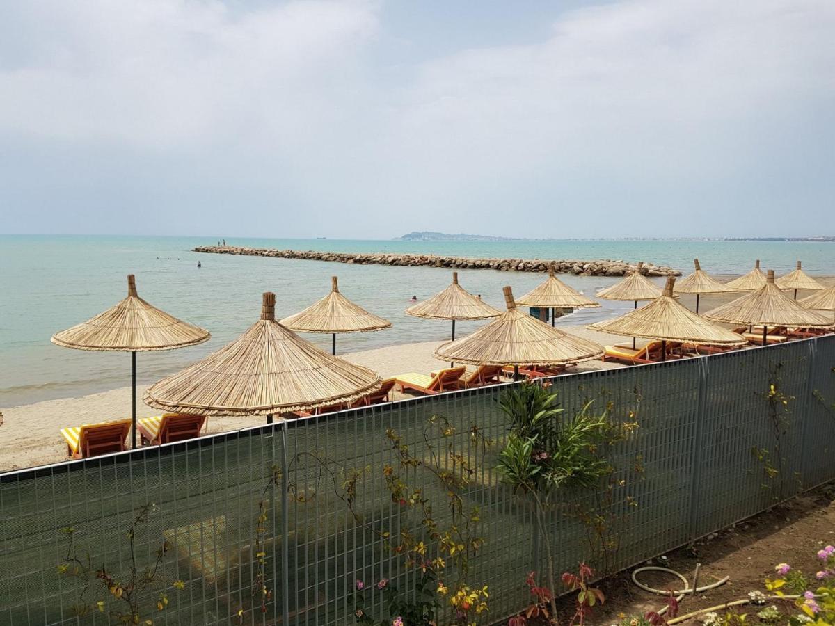 Family Beach 100 Square Metres Apartment 格勒姆 外观 照片